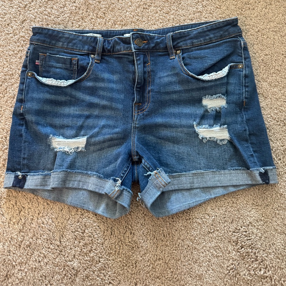 Vigoss Distressed Roll-Cuff Denim Shorts in Dark Blue